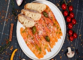 Carpaccio de saumon aux herbes
