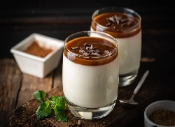 Panna cotta vanille et caramel maison